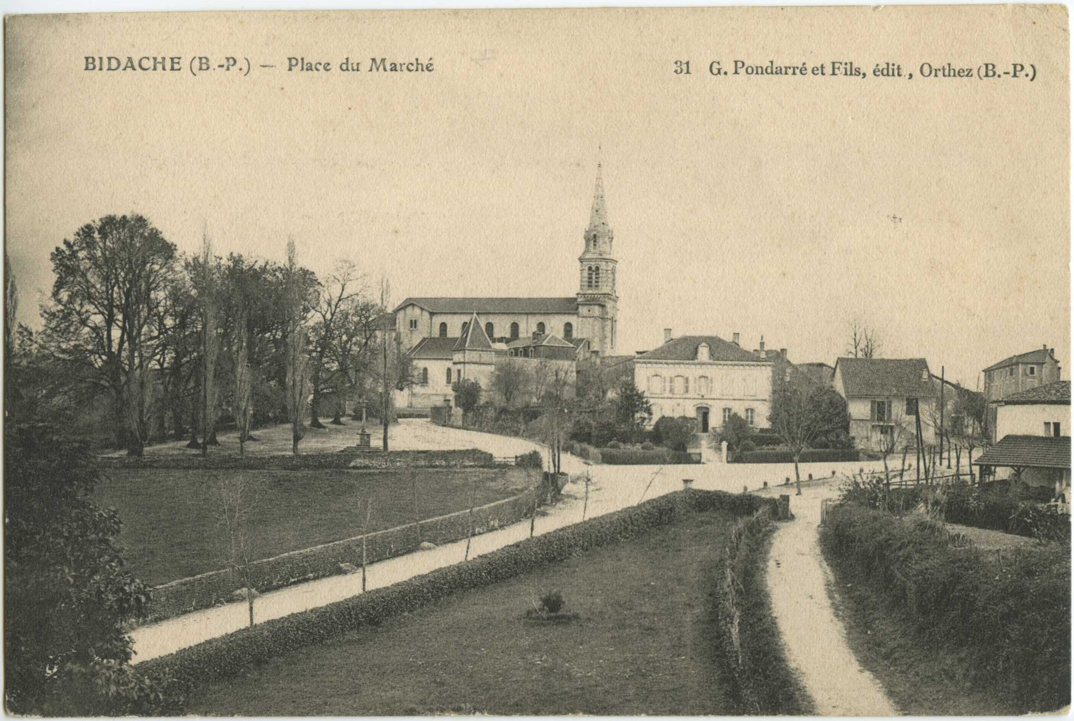 Bidache - Place du Marché