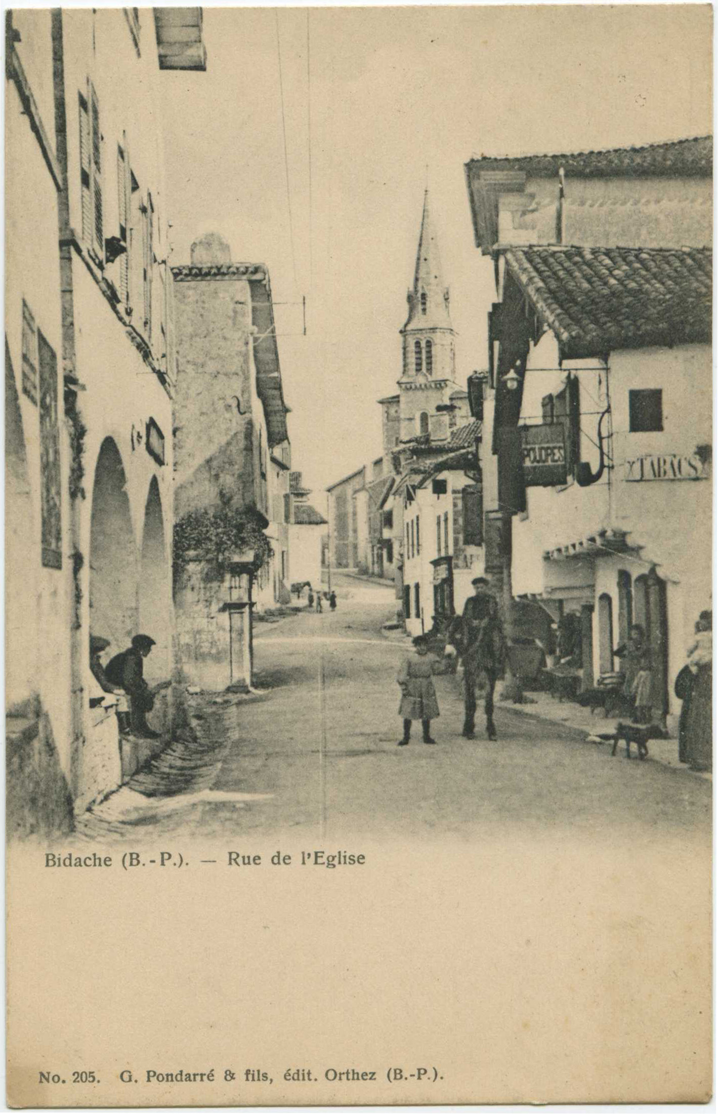 Bidache - Rue de l'Eglise