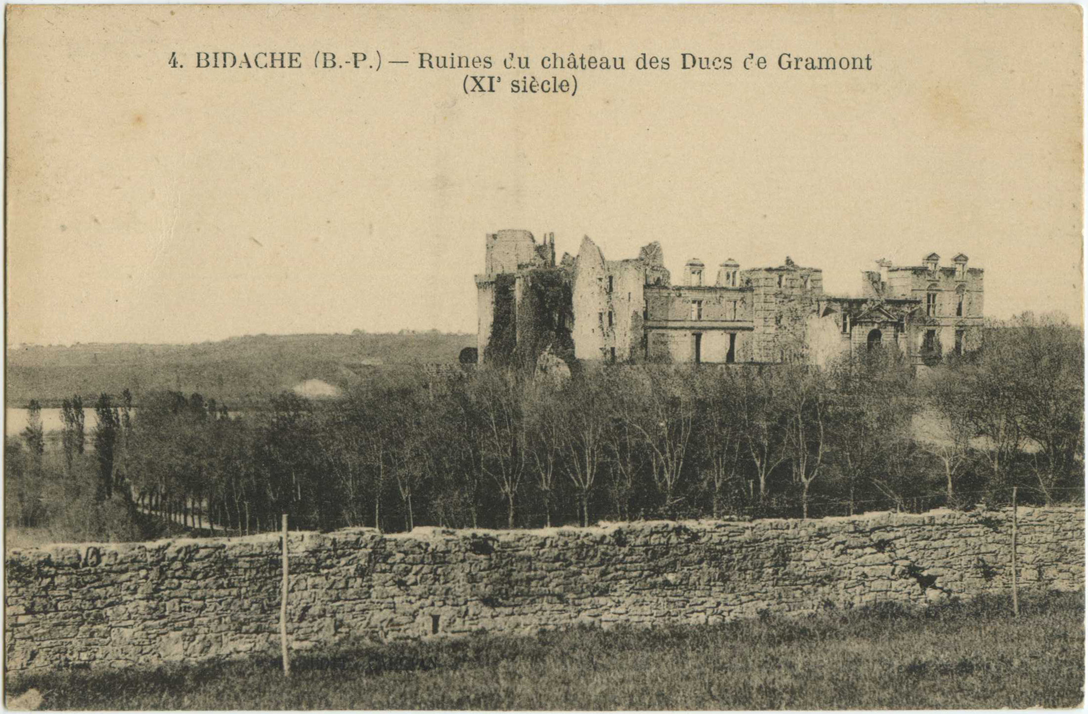 Bidache - Ruines du château des Ducs de Gramont (XI<sup>e</sup> siècle)