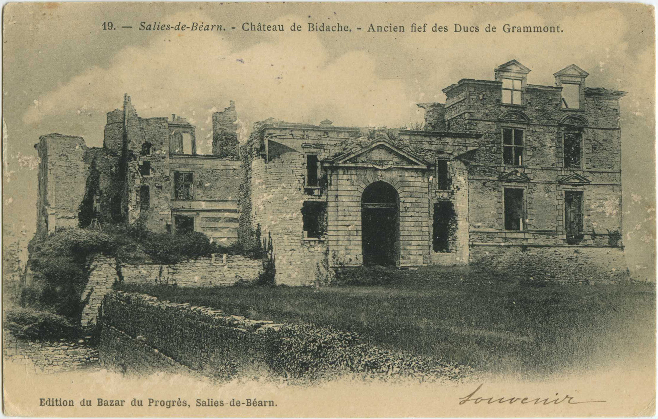 Bidache - Château de Bidache - Ancien fief des Ducs de Grammont