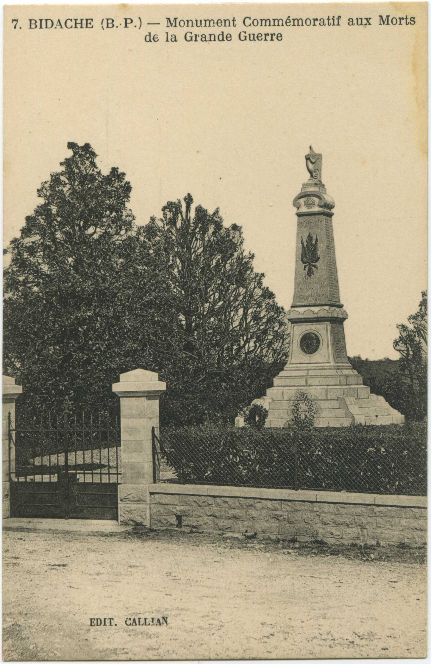 Bidache - Monument Commémoratif aux Morts de la Grande Guerre