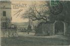 Carte postale ancienne - Bidache - Pavillon et grande porte de l'allée du vieux Château de Grammont