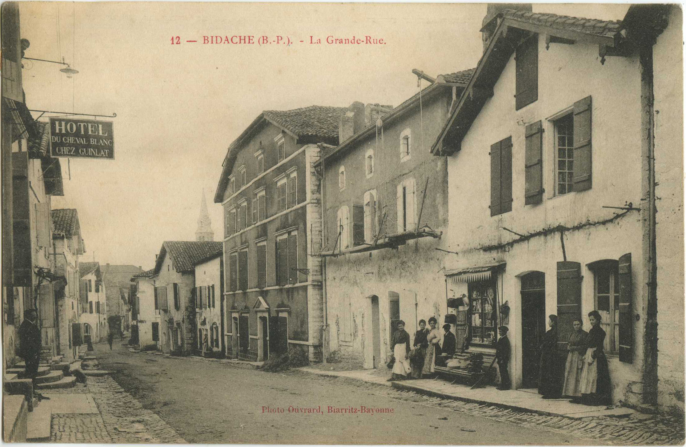 Bidache - La Grande-Rue.