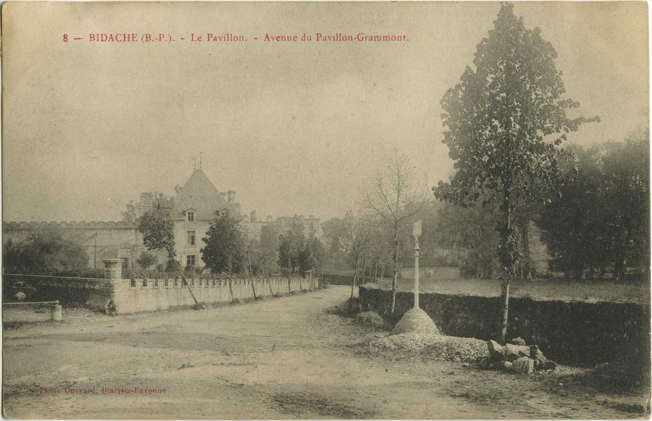 Bidache - Le Pavillon - Avenue du Pavillon-Grammont.