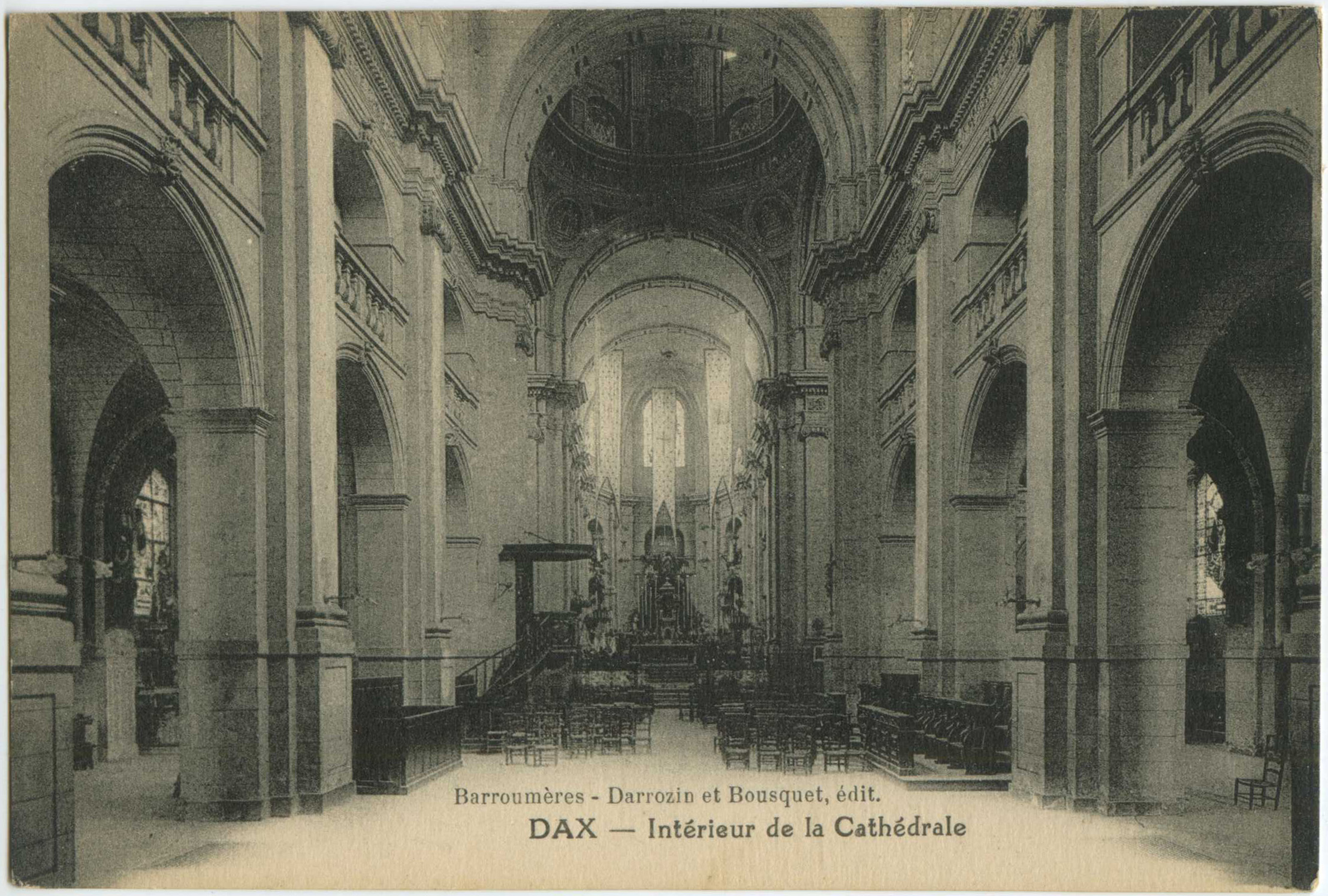Dax - Intérieur de la Cathédrale