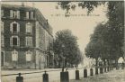 Carte postale ancienne - Dax - Gendarmerie et Place Saint-Vincent