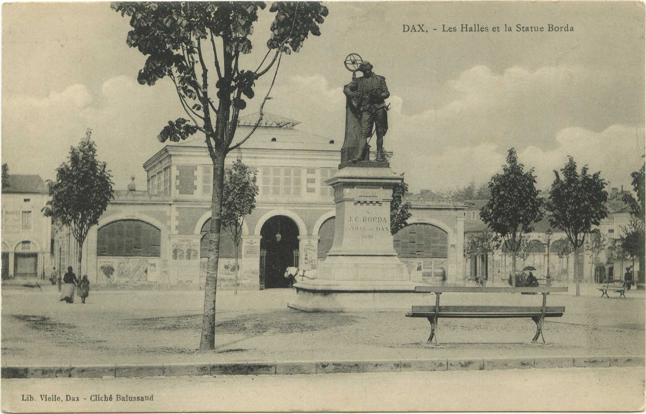 Dax - Les Halles et la Statue Borda