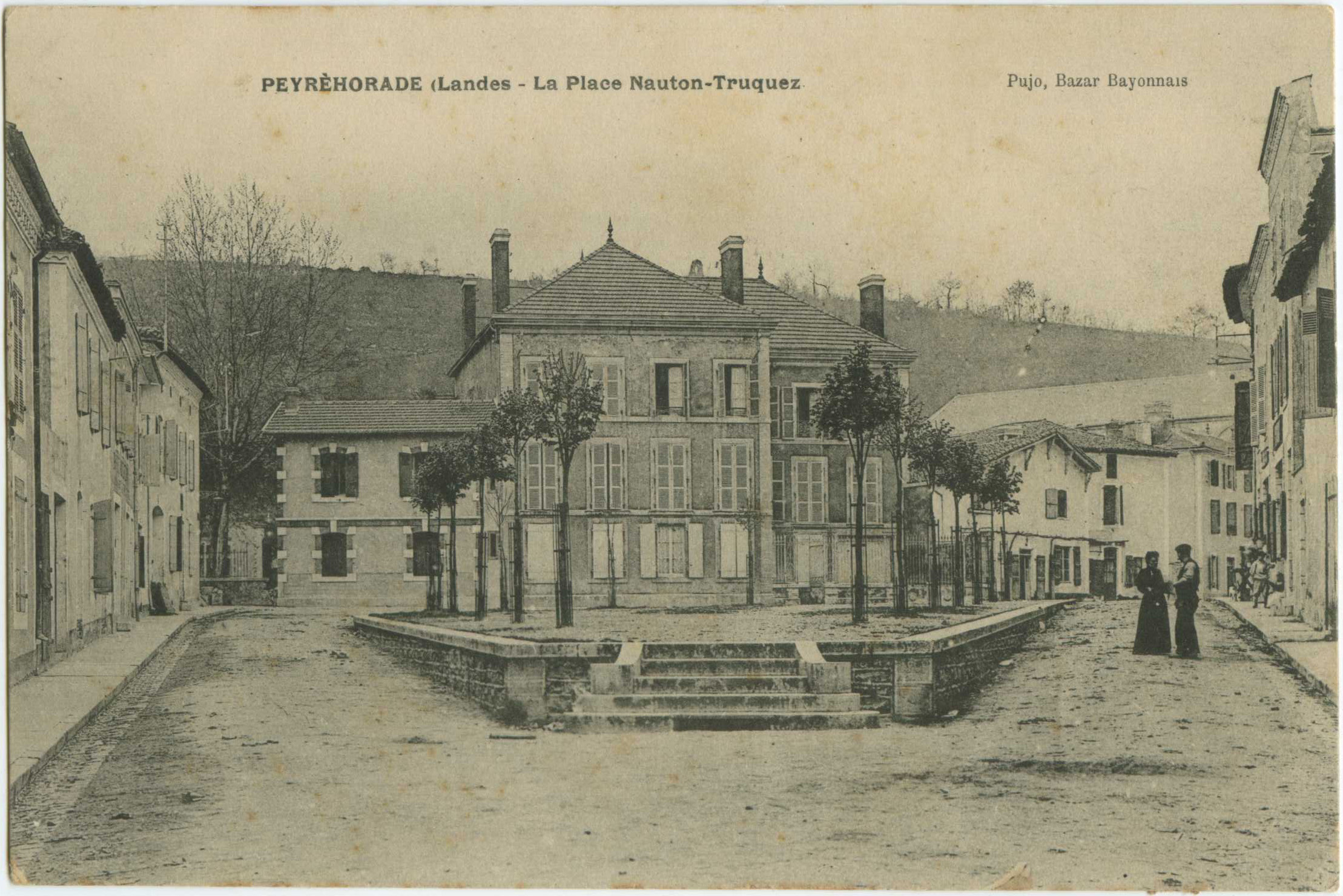 Peyrehorade - La Place Nauton-Truquez