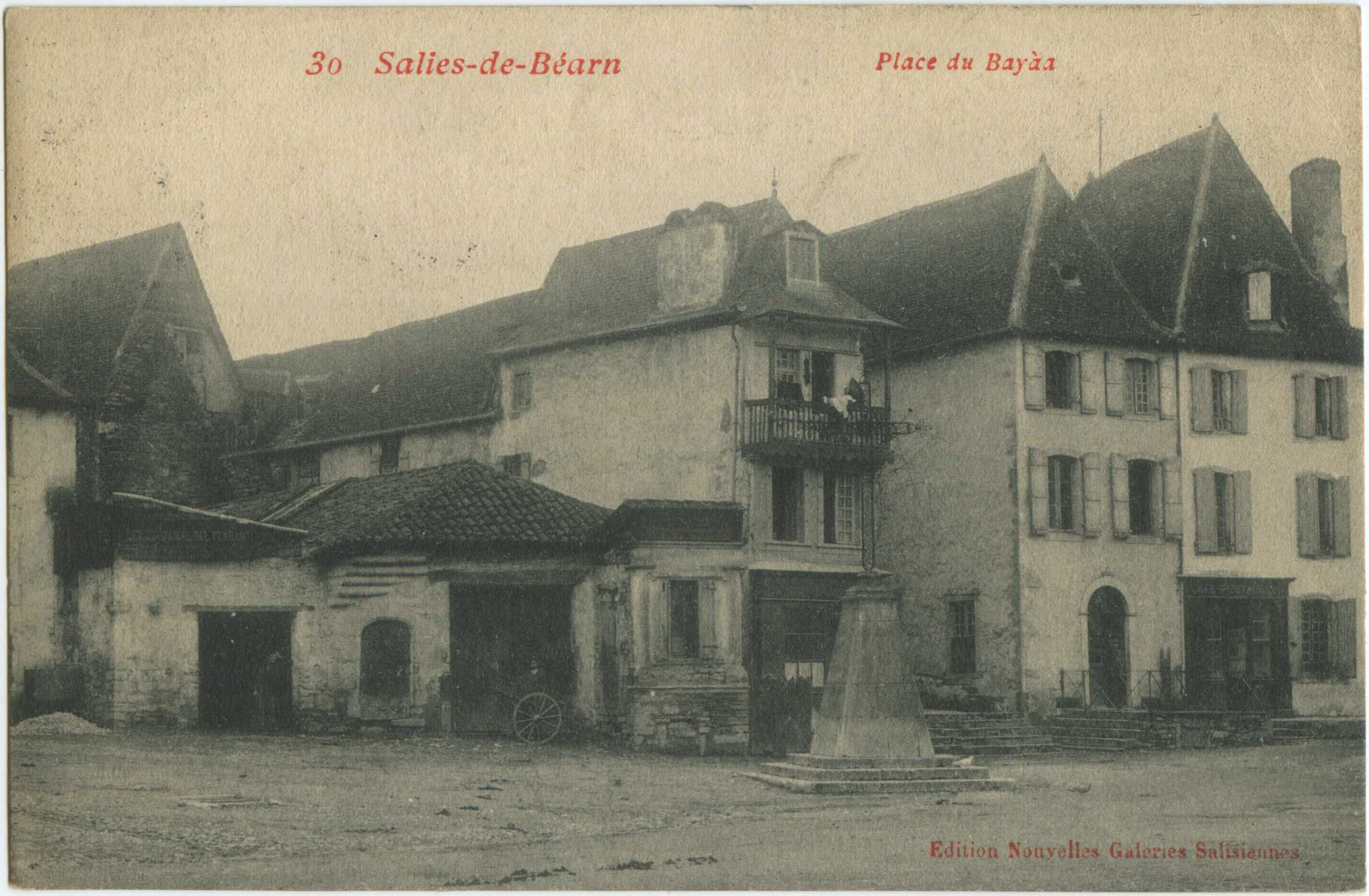 Salies-de-Béarn - Place du Bayàa