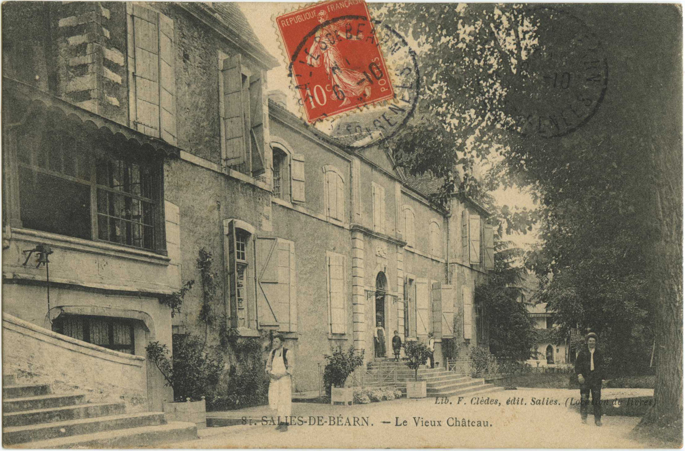 Salies-de-Béarn - Le Vieux Château.