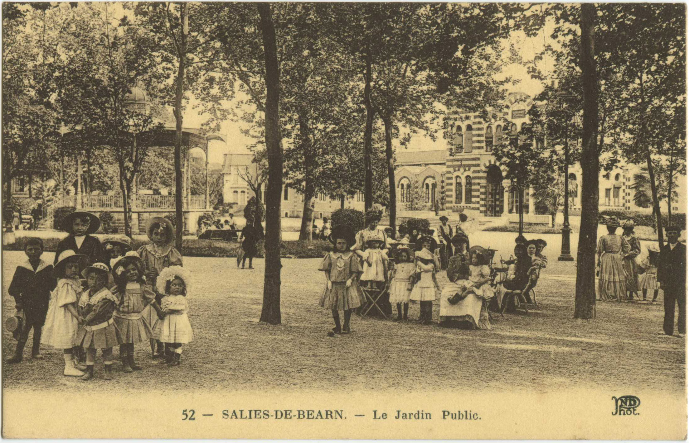 Salies-de-Béarn - Le Jardin Public