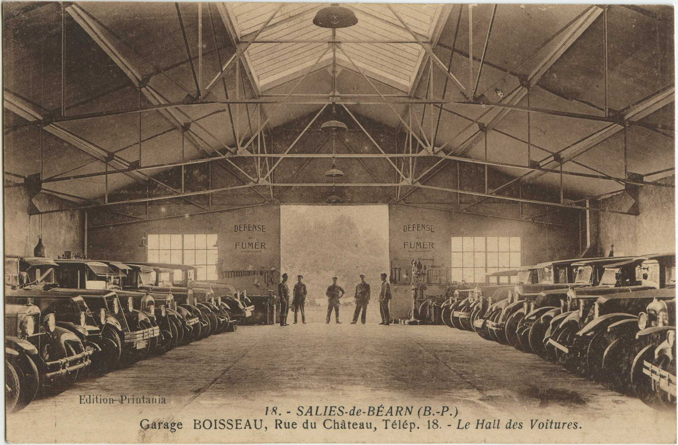 Salies-de-Béarn - Garage BOISSEAU, Rue du Château, Télép. 18. - Le Hall des Voitures.