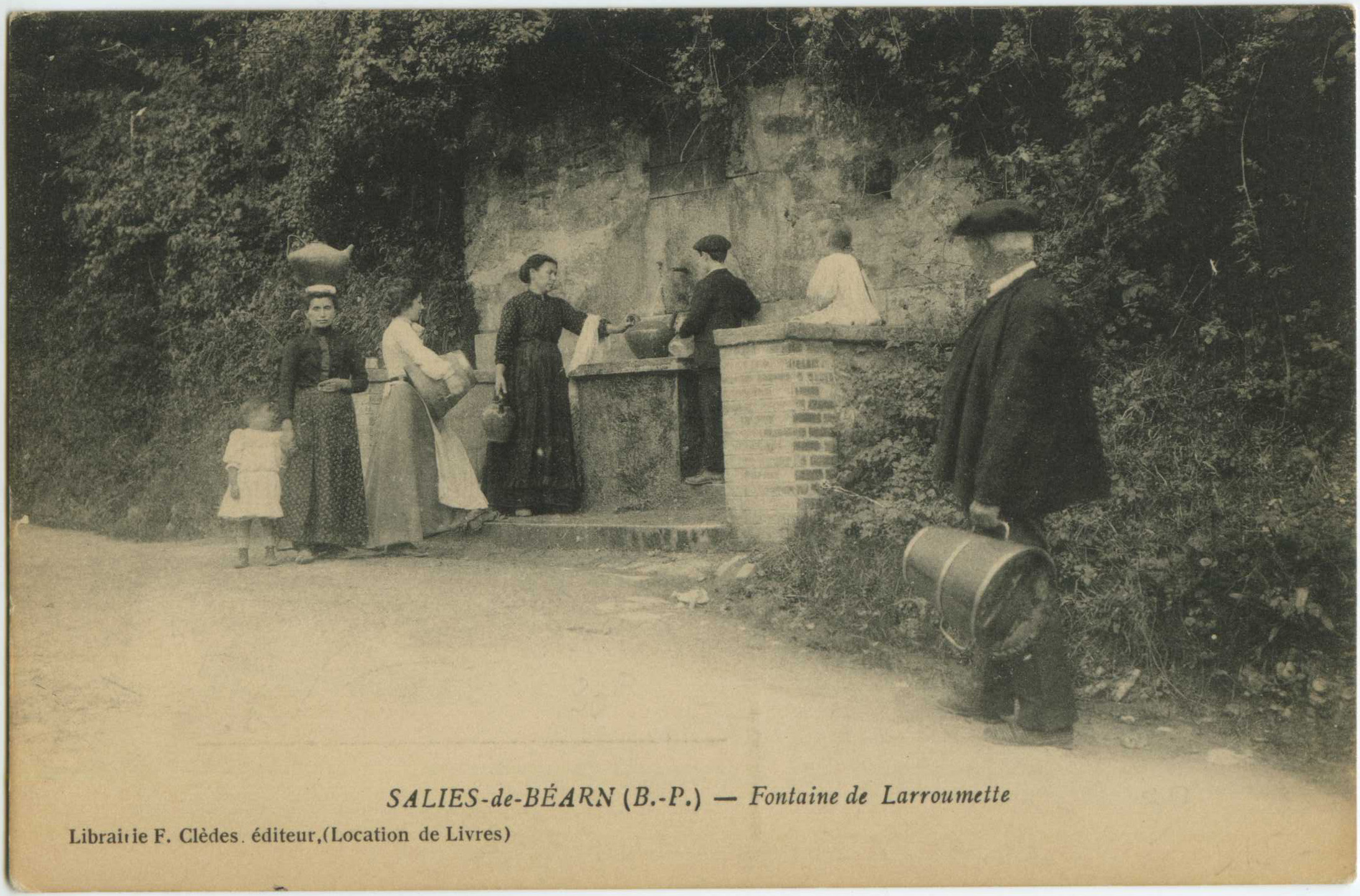 Salies-de-Béarn - Fontaine de Larroumette