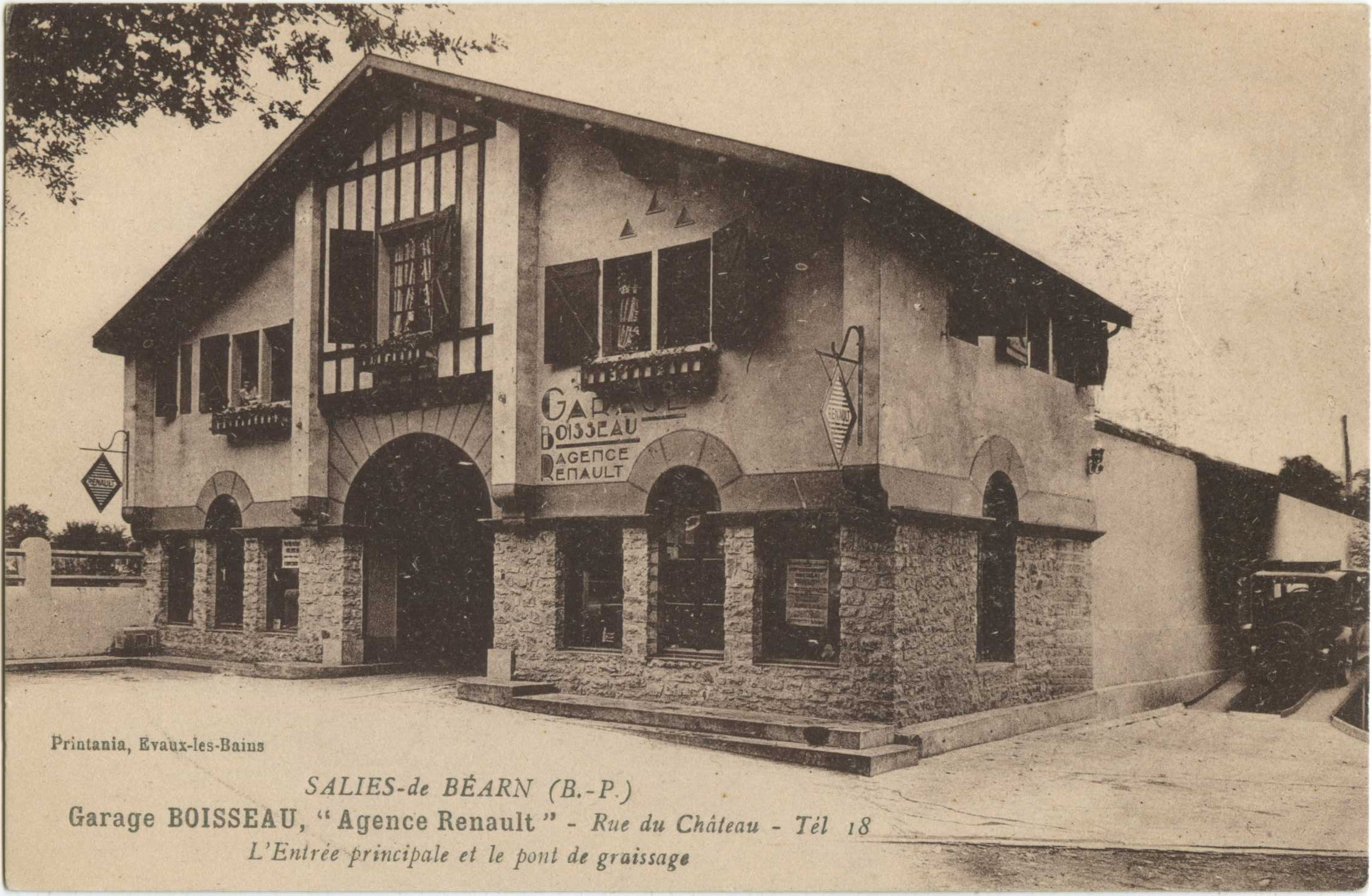 Salies-de-Béarn - Garage BOISSEAU, " Agence Renault " - Rue du Château - Tél 18 - L'Entrée principale et le pont de graissage 