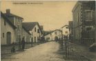 Carte postale ancienne - Sorde-l'Abbaye - La Rue Juzan (1911)