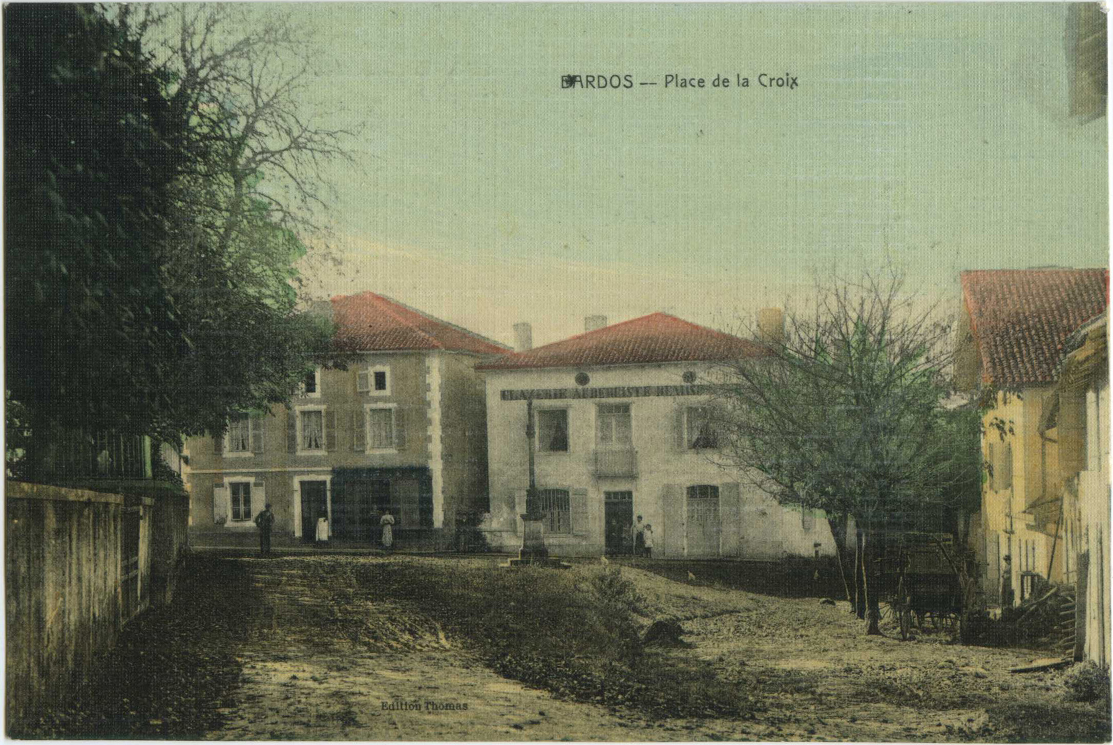 Bardos - Place de la Croix