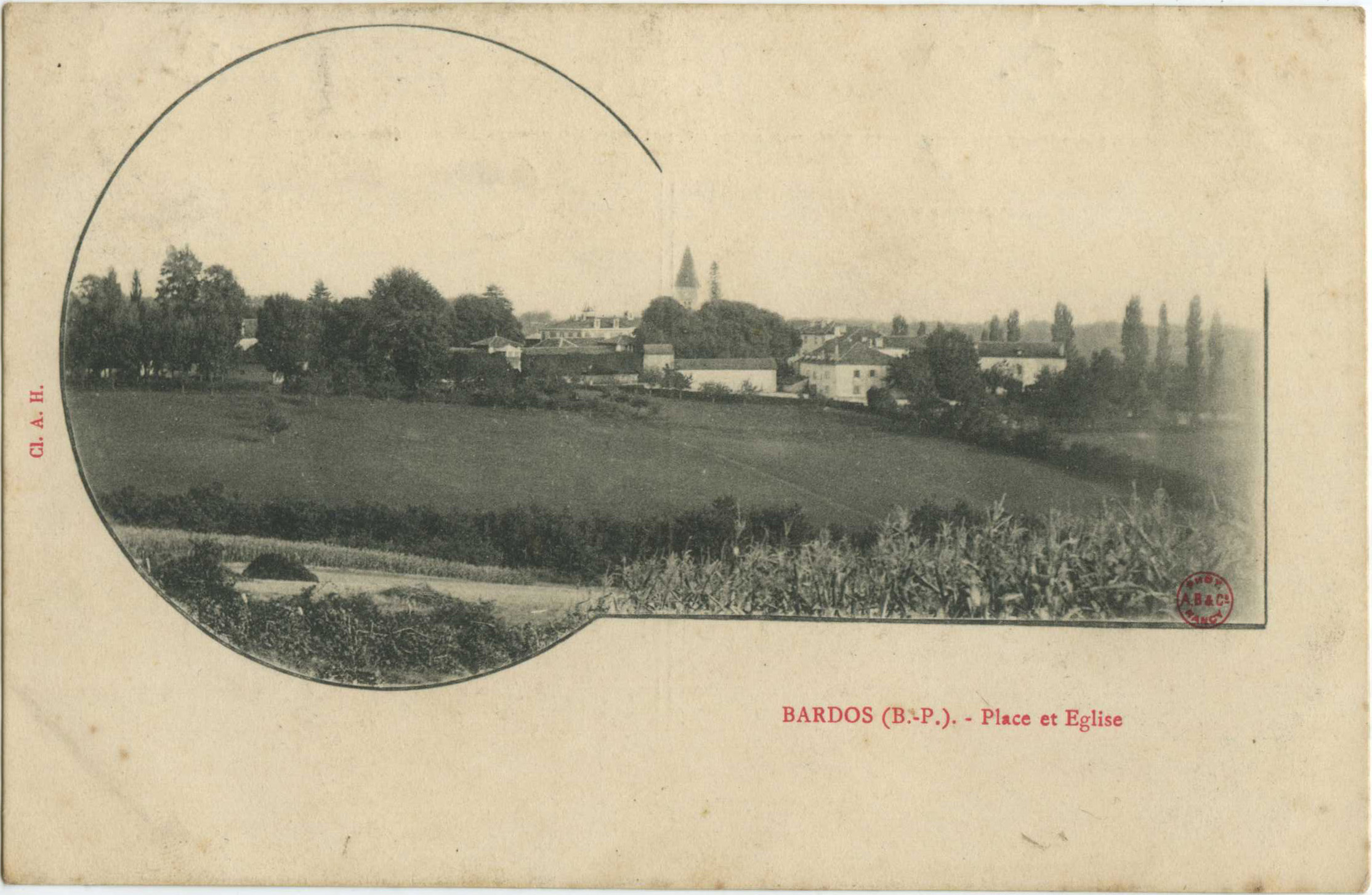 Bardos - Place et Eglise