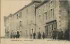 Carte postale ancienne - Bardos - Place de l'Eglise
