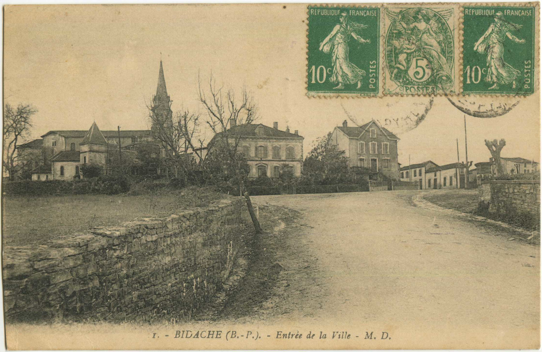 Bidache - Entrée de la Ville