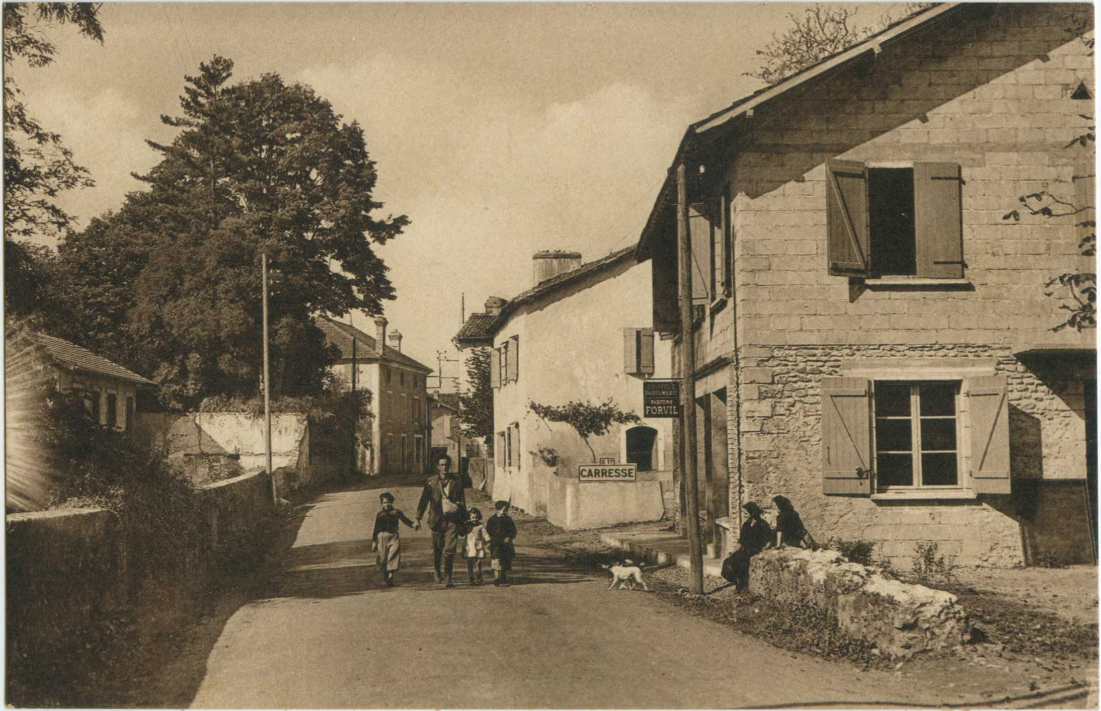 Carresse-Cassaber - Entrée du Bourg, côté Salies - Route de Bayonne
