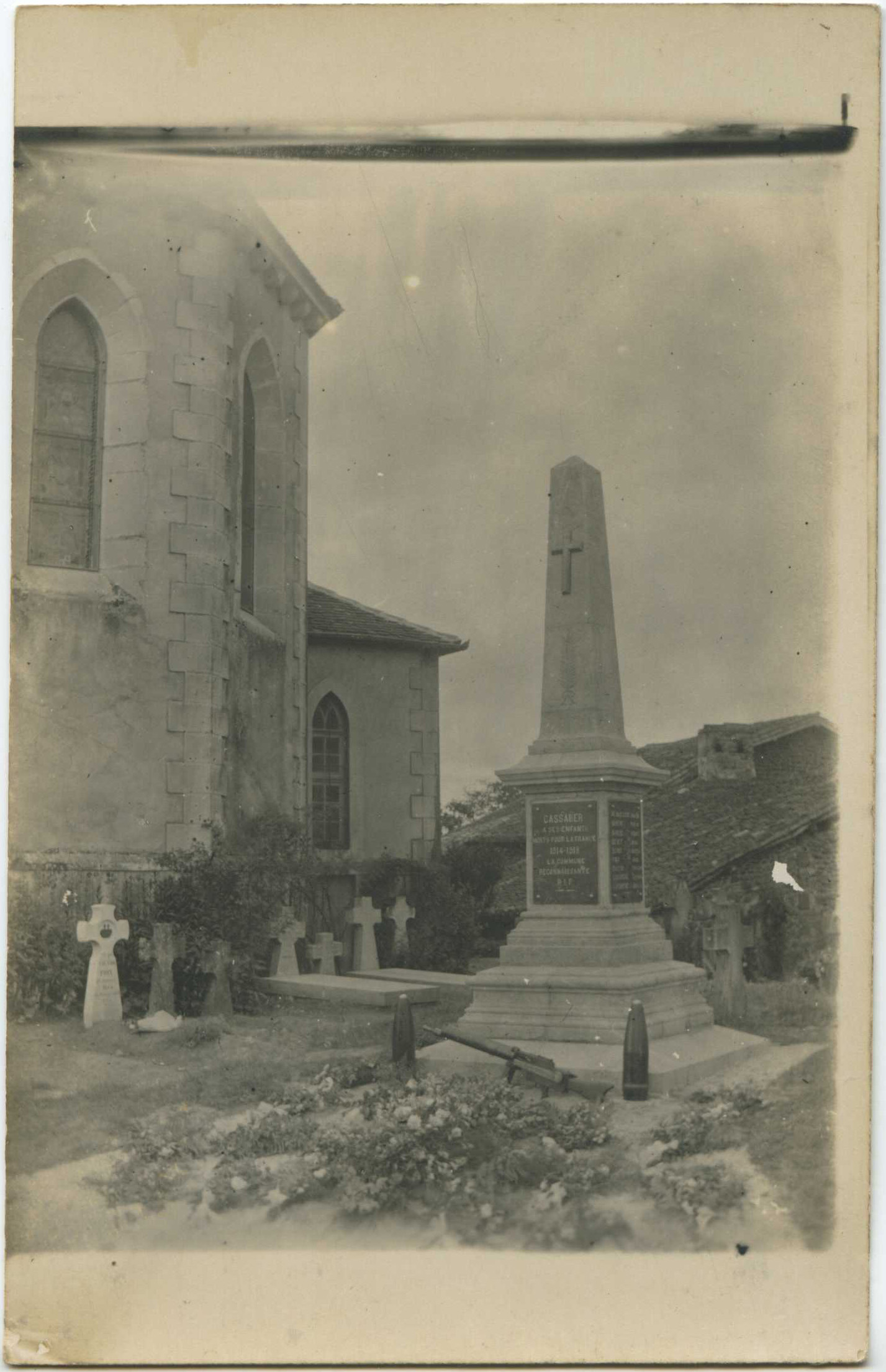 Carresse-Cassaber - Carte photo - Monument aux morts de Cassaber