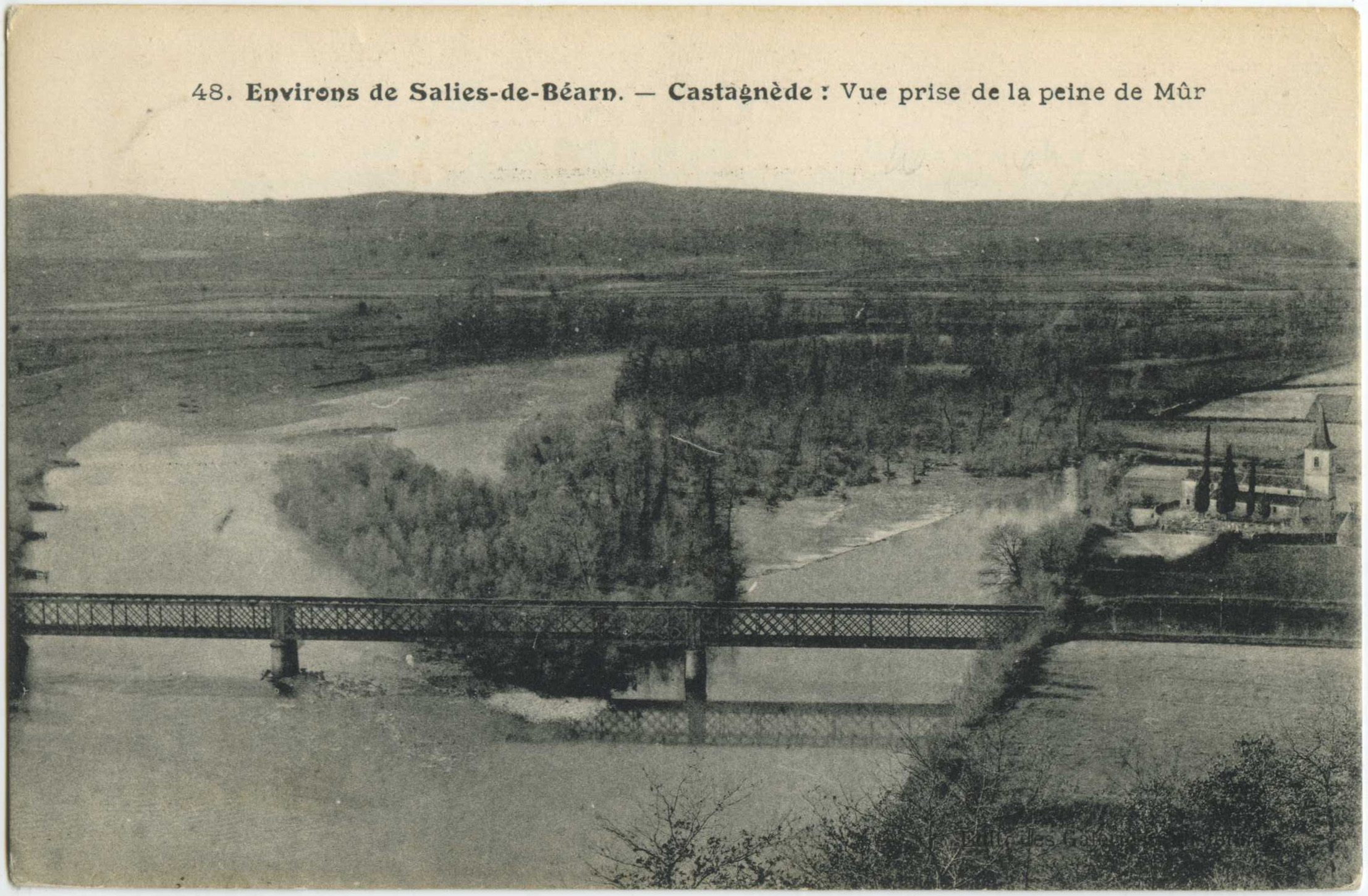 Castagnède - Vue prise de la peine de Mûr