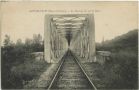 Carte postale ancienne - Castagnède - Le Pont de fer sur le Gave