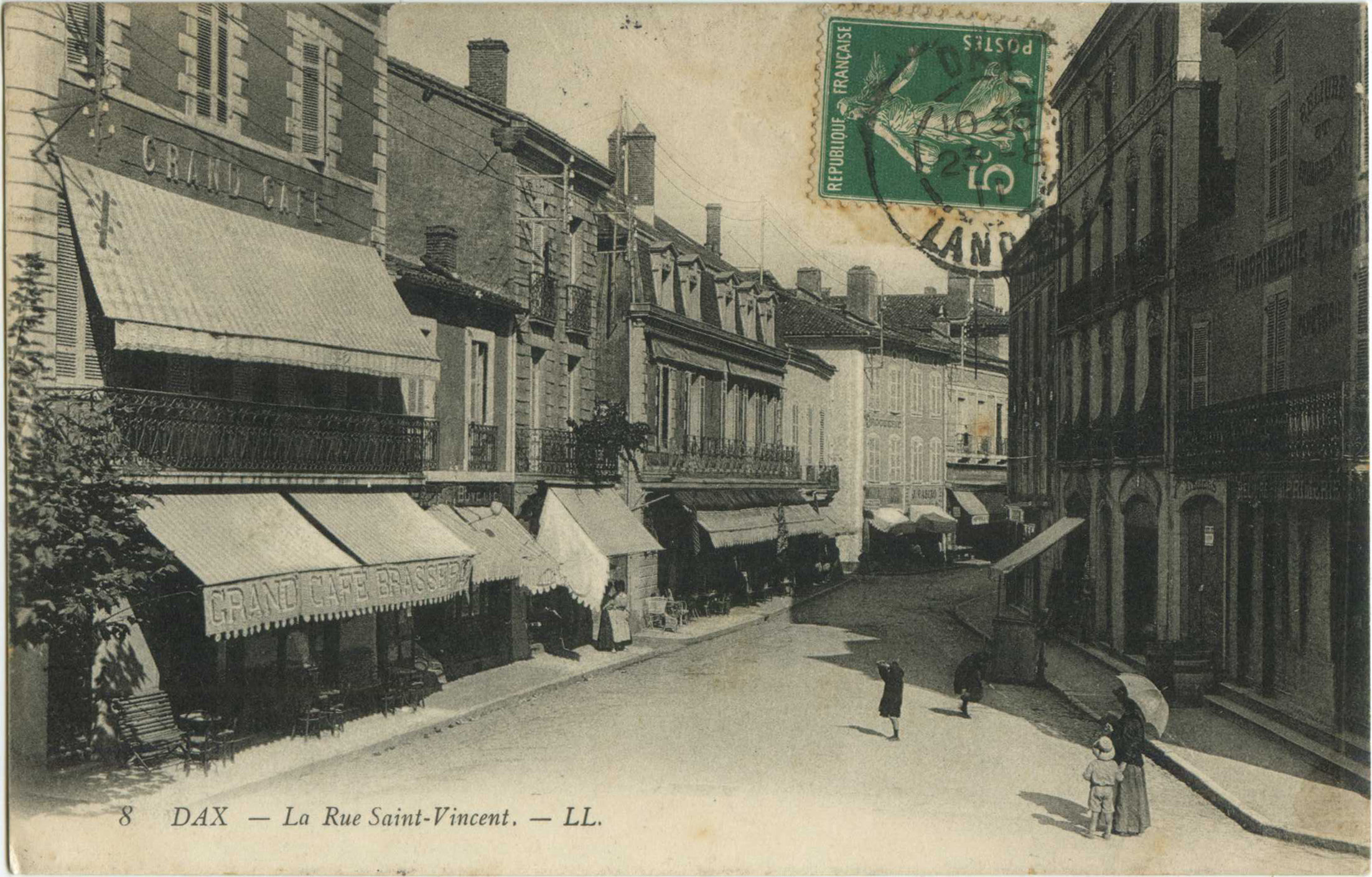 Dax - La Rue Saint-Vincent.