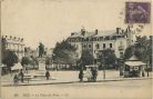 Carte postale ancienne - Dax - La Place du Pont. Carte postale ancienne - Dax - La Place du Pont.