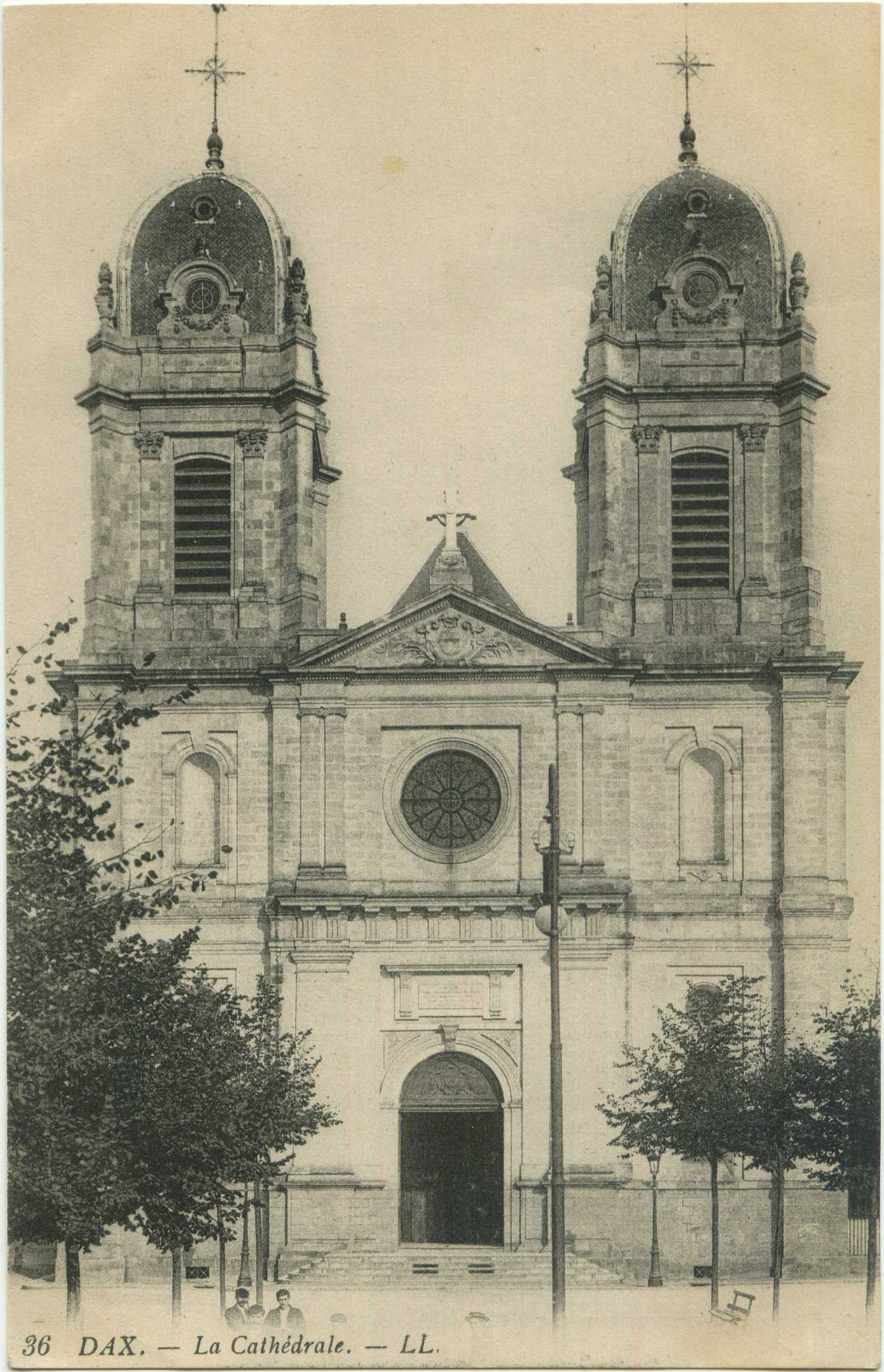 Dax - La Cathédrale.