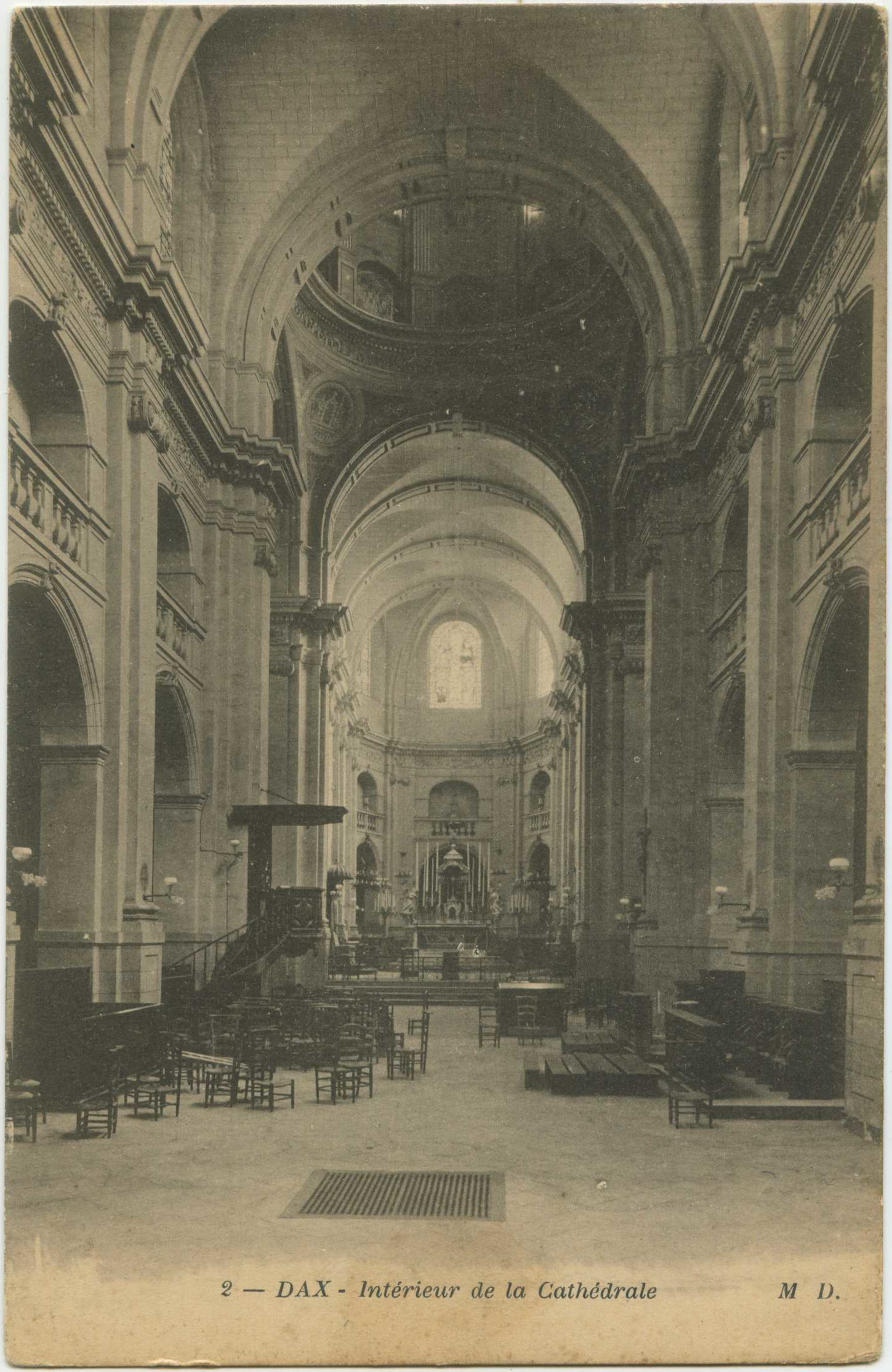 Dax - Intérieur de la Cathédrale