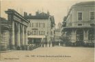 Carte postale ancienne - Dax - La Fontaine Chaude et le grand Café de Bordeaux