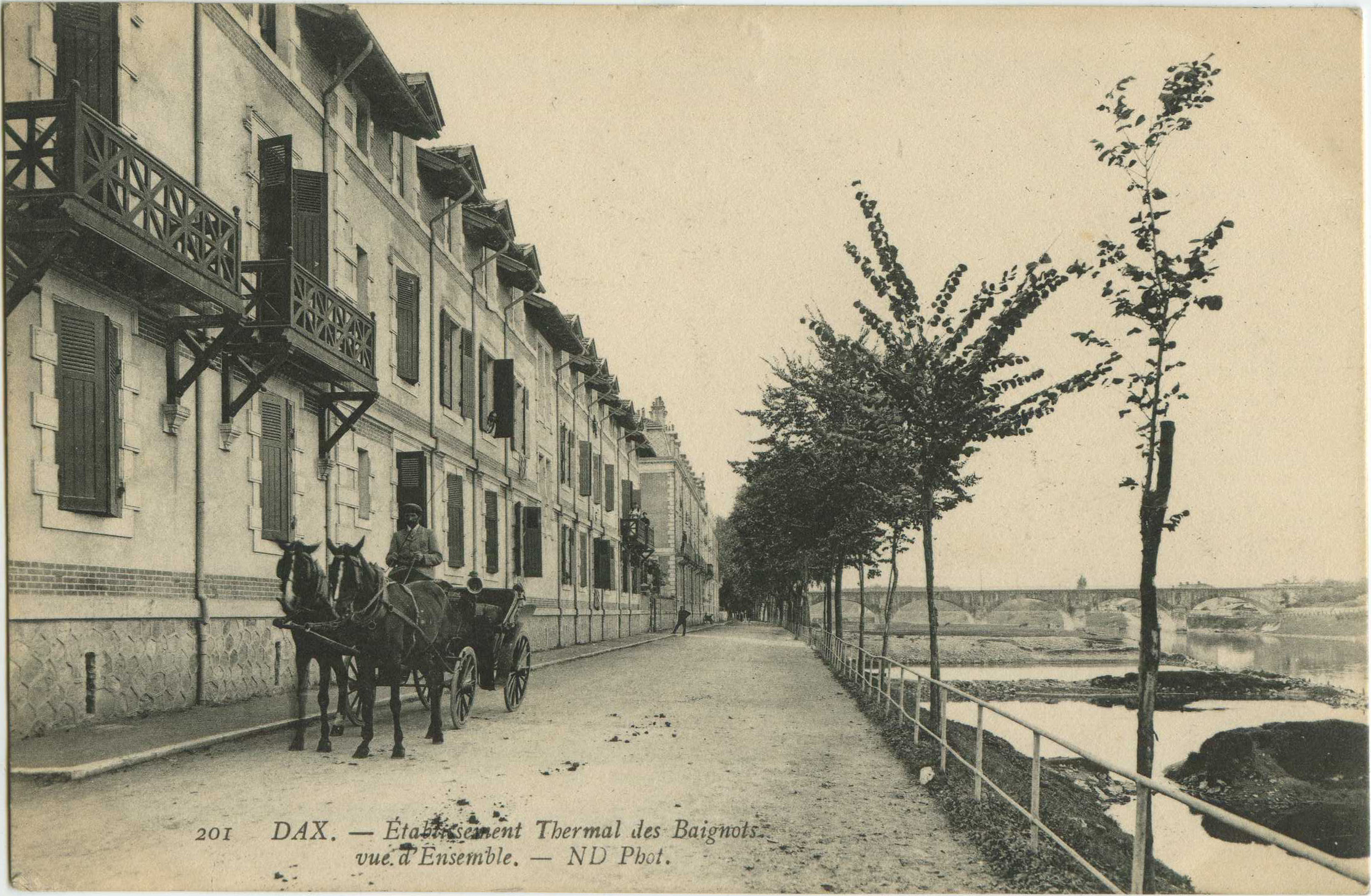 Dax - Établissement Thermal des Baignots. vue d'Ensemble.