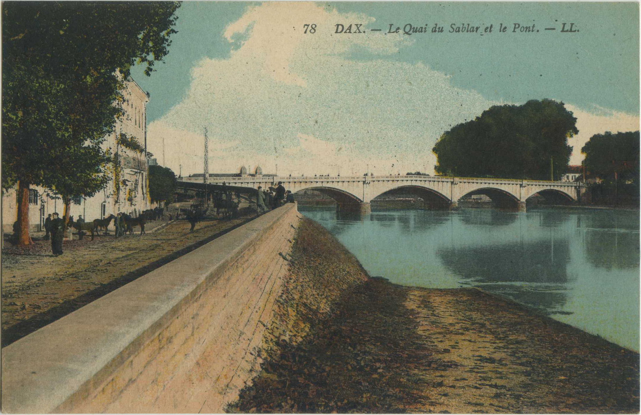 Dax - Le Quai du Sablar et le Pont.
