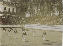 Carte postale ancienne - Dax - Photo - Une course landaise dans les anciennes arènes (vers 1910)