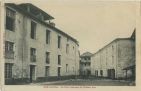 Carte postale ancienne - Dax - DAX Autrefois. - La Cour intérieure du Château Fort