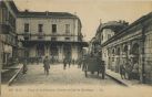 Carte postale ancienne - Dax - Place de la Fontaine Chaude et Café de Bordeaux.