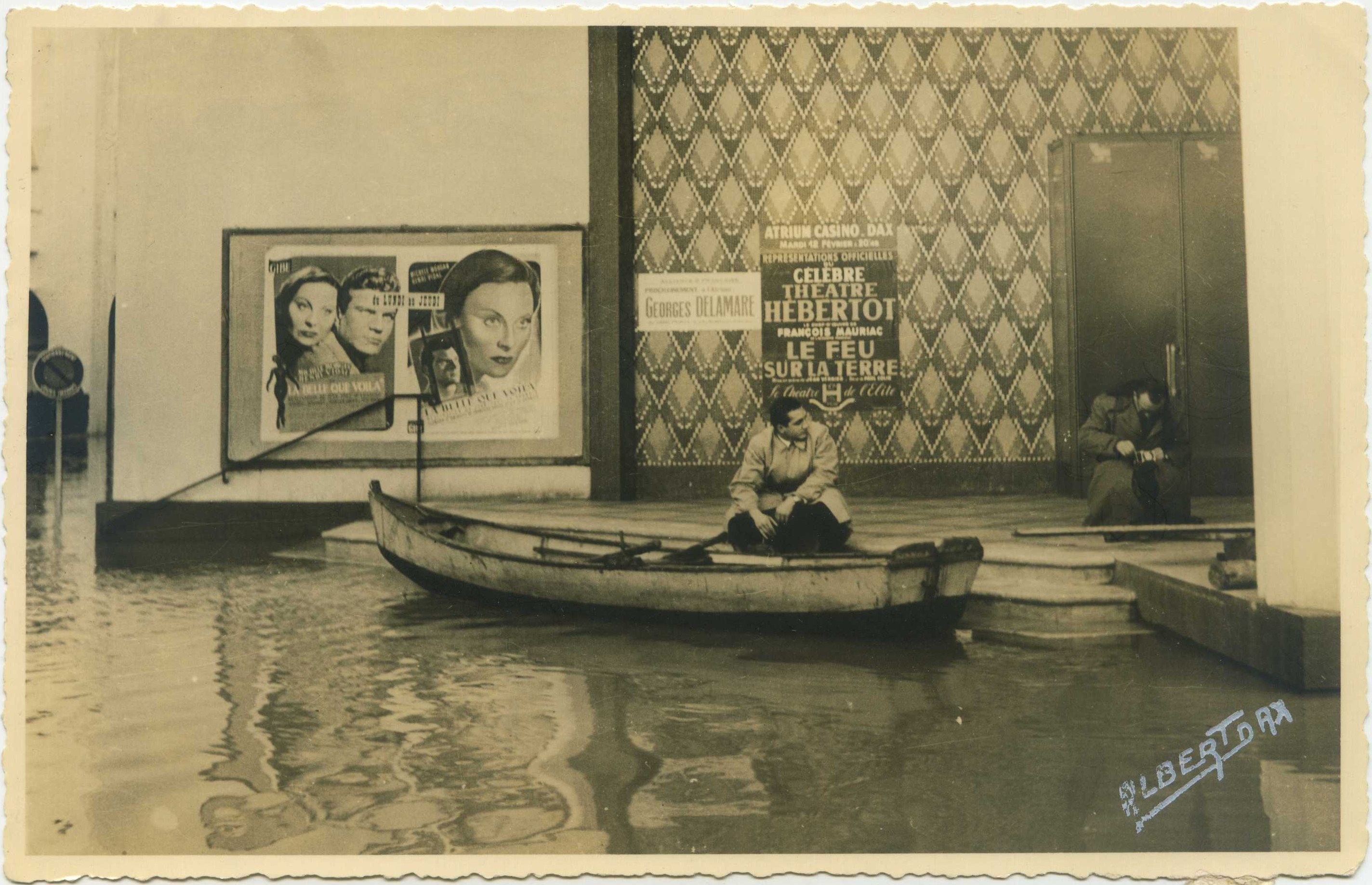 Dax - Photo - Crue de 1952 - L'entrée de l'Atrium Casino