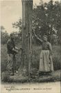 Carte postale ancienne - Landes - Au PAYS des LANDAIS - Résiniers au travail