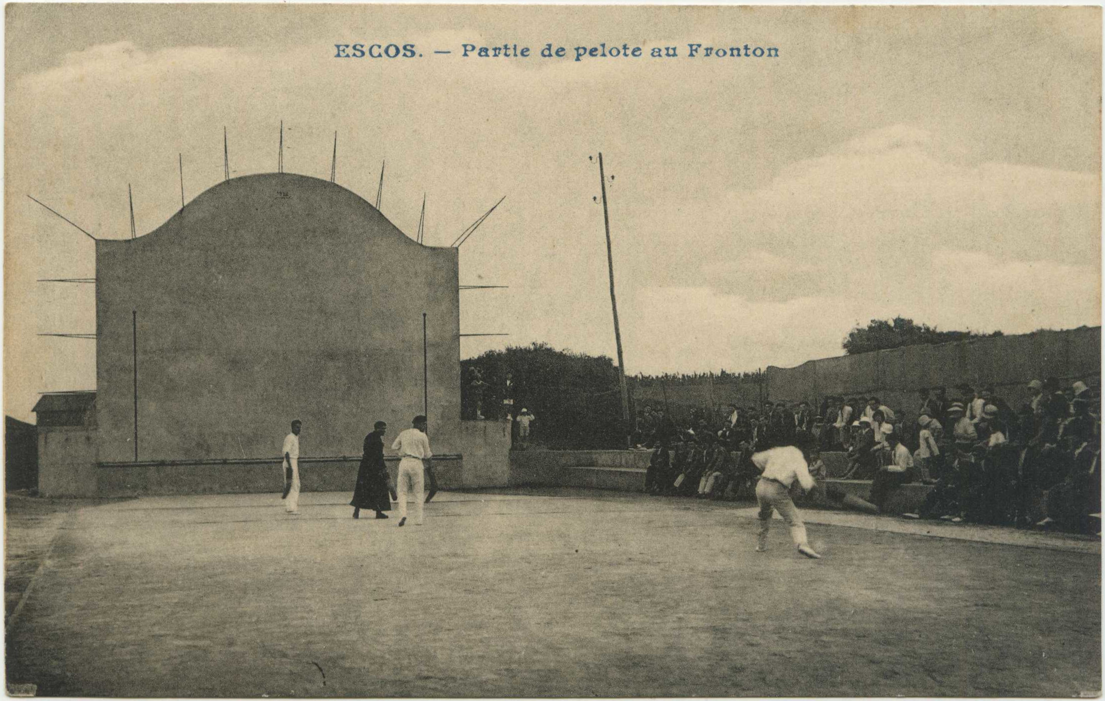 Escos - Partie de pelote au Fronton