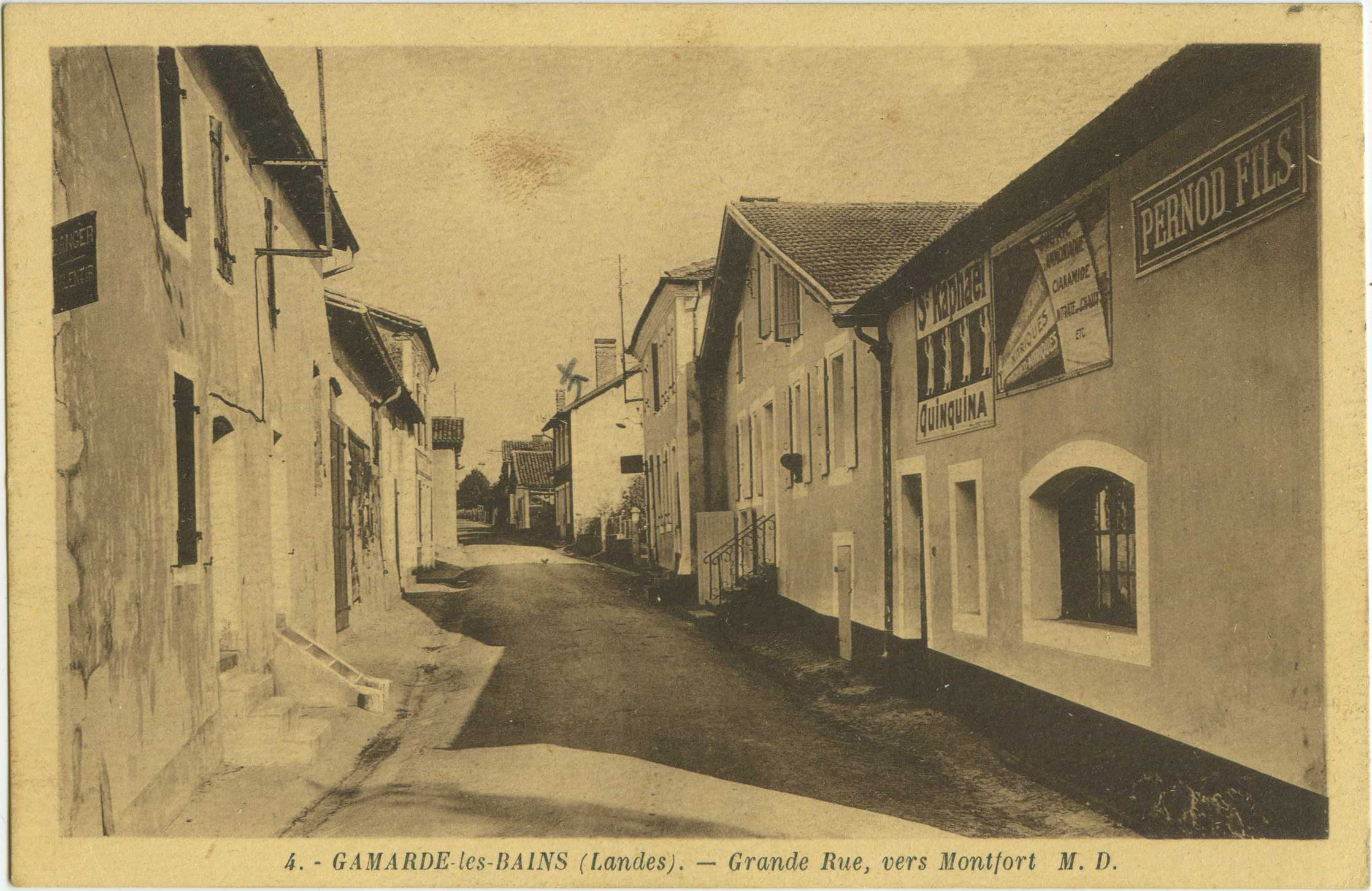 Gamarde-les-Bains - Grande Rue, vers Montfort