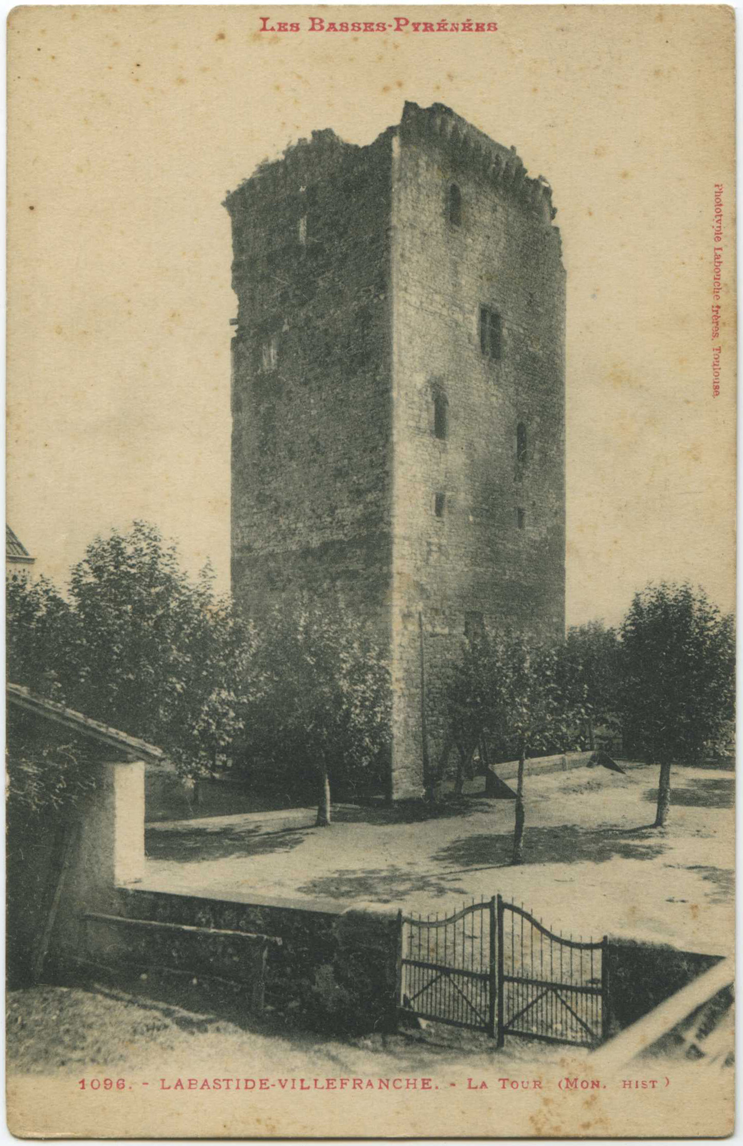 Labastide-Villefranche - La Tour (Mon. hist.)