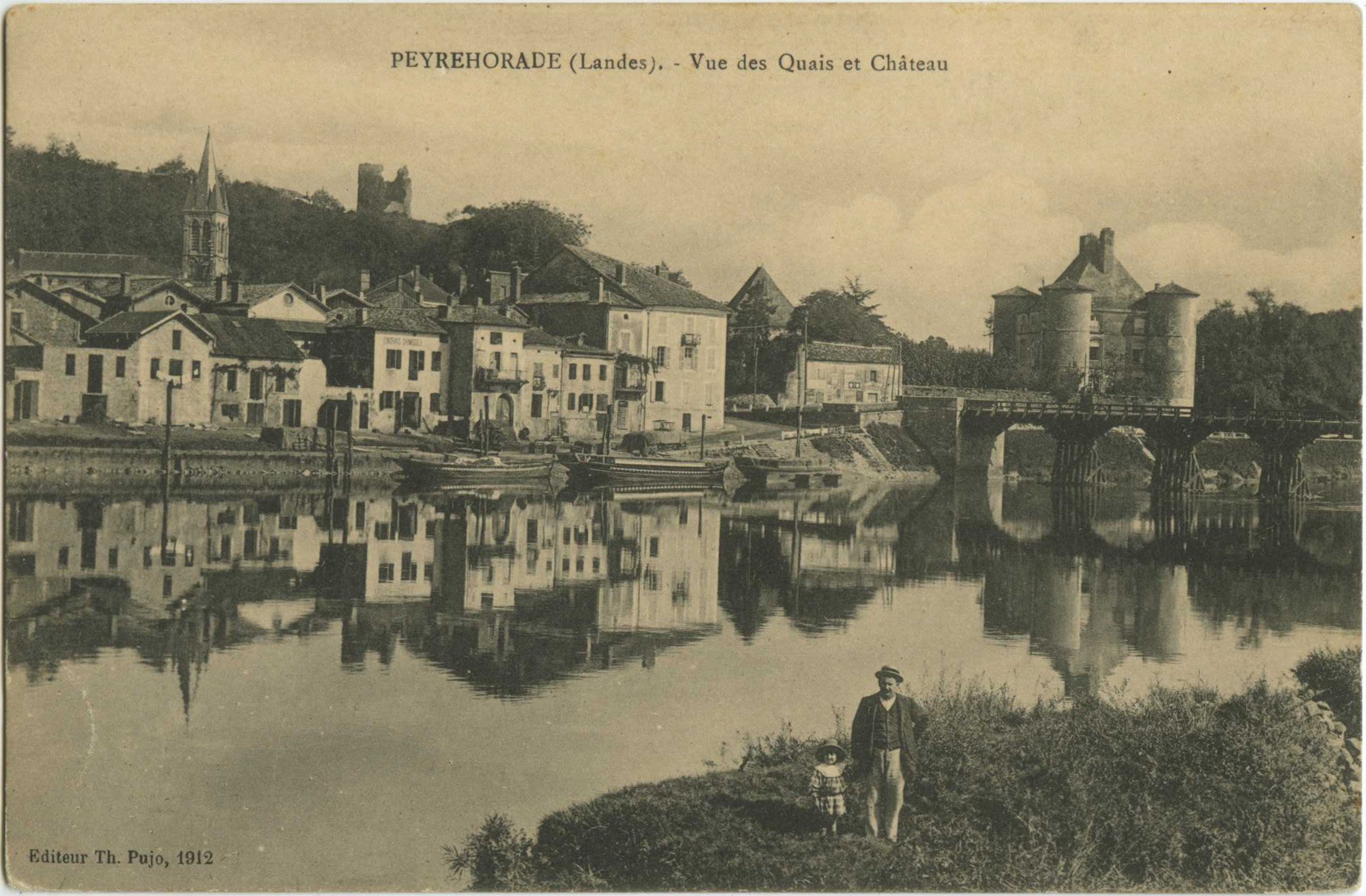 Peyrehorade - Vue des Quais et Château