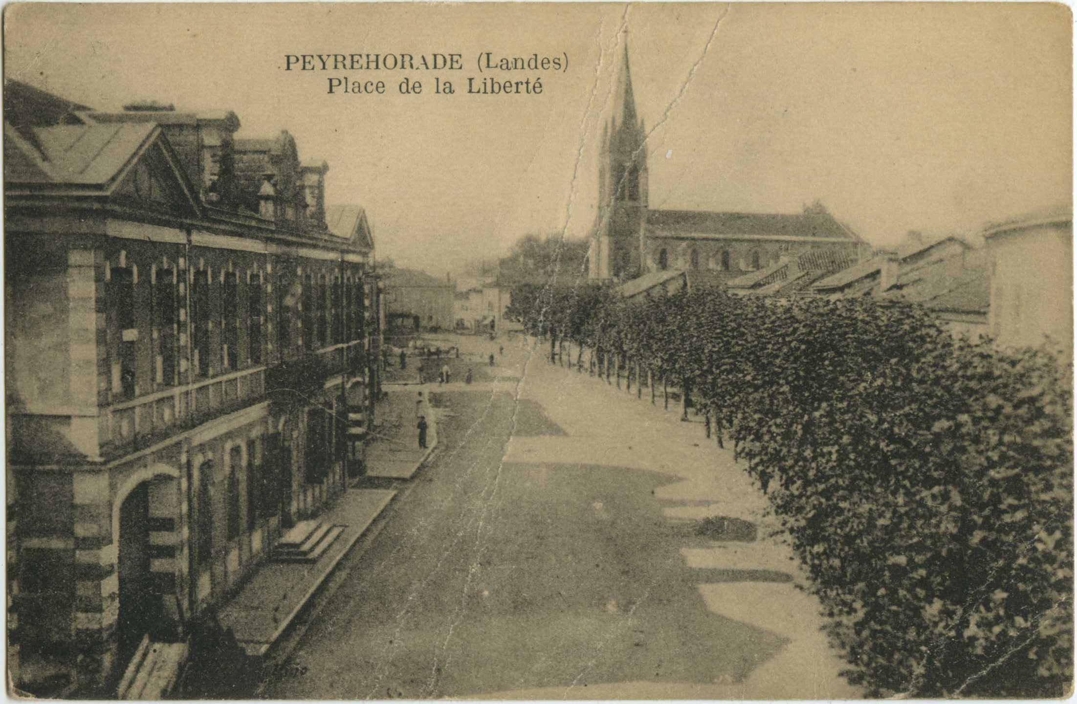 Peyrehorade - Place de la Liberté