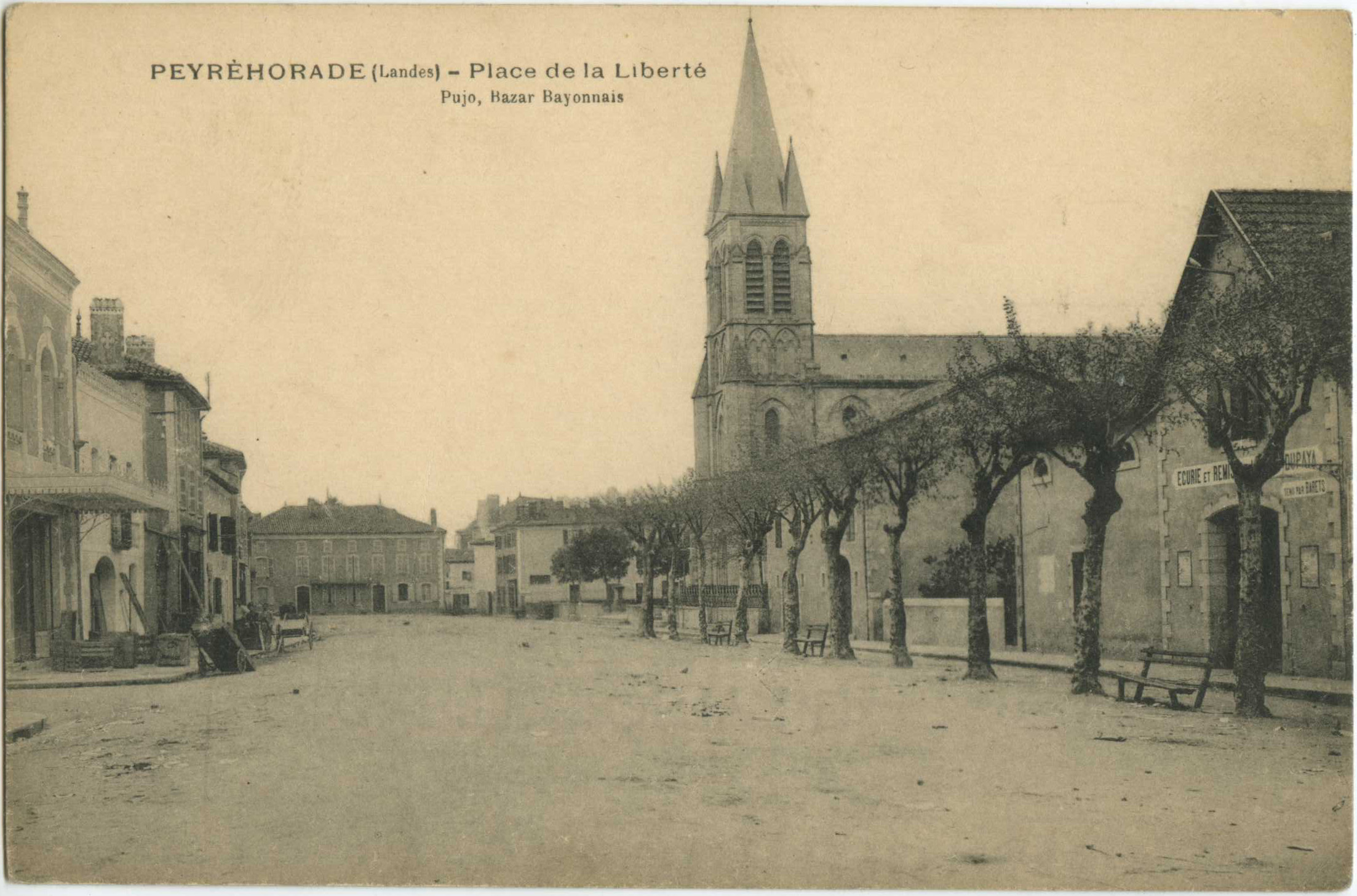 Peyrehorade - Place de la Liberté