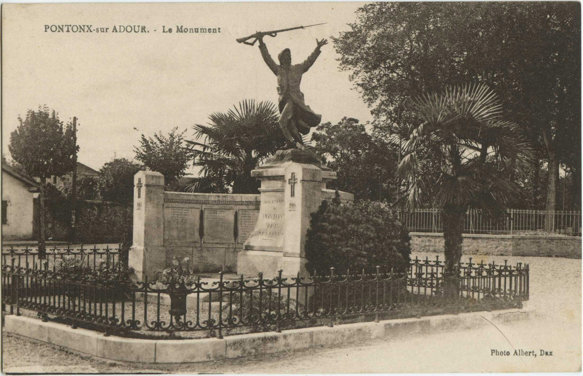 Pontonx-sur-l'Adour - Le Monument
