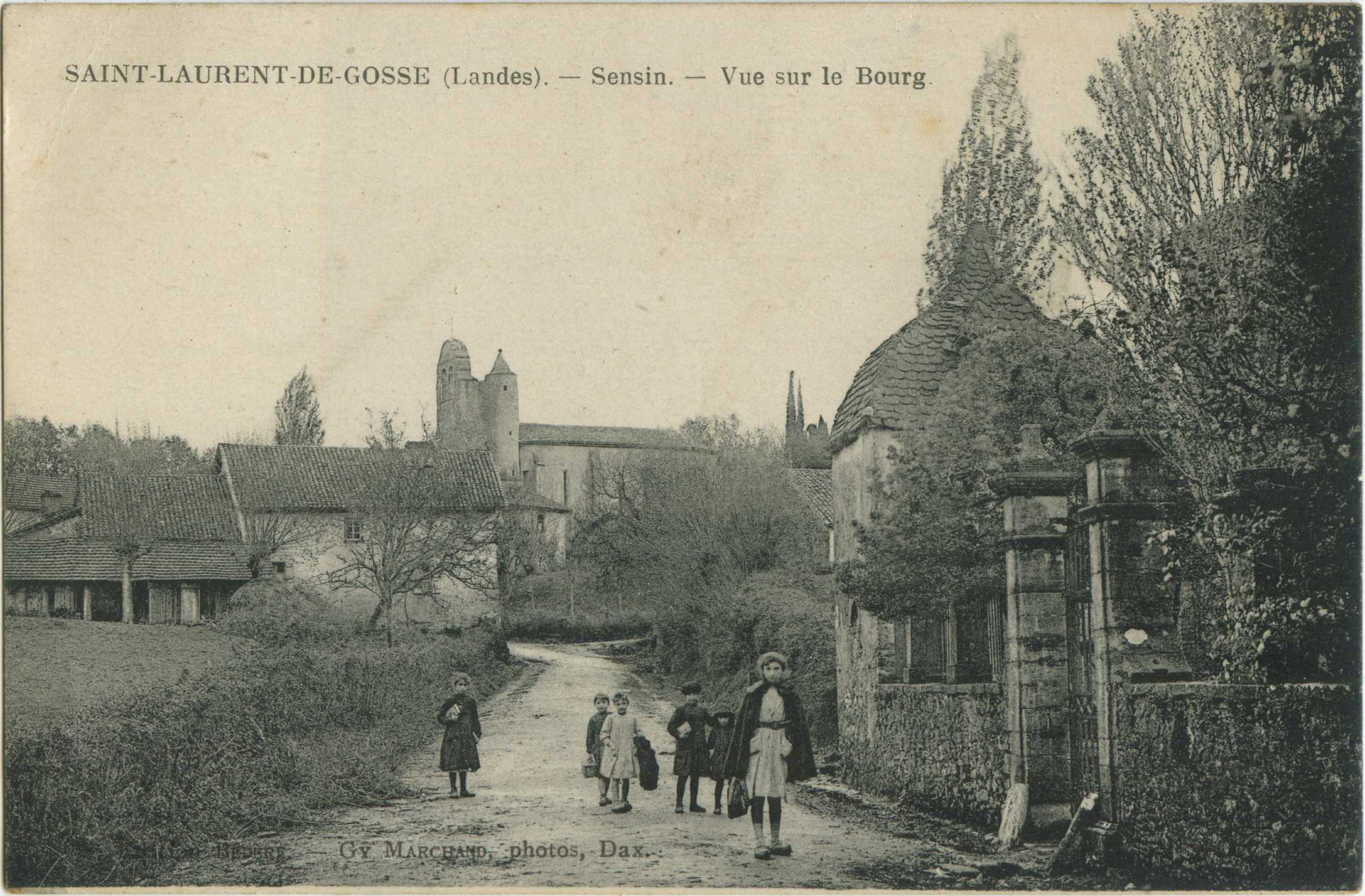 Saint-Laurent-de-Gosse - Sensin. - Vue sur le Bourg.