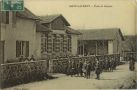Carte postale ancienne - Saint-Laurent-de-Gosse - École de Garçons. Carte postale ancienne - Saint-Laurent-de-Gosse - École de Garçons.