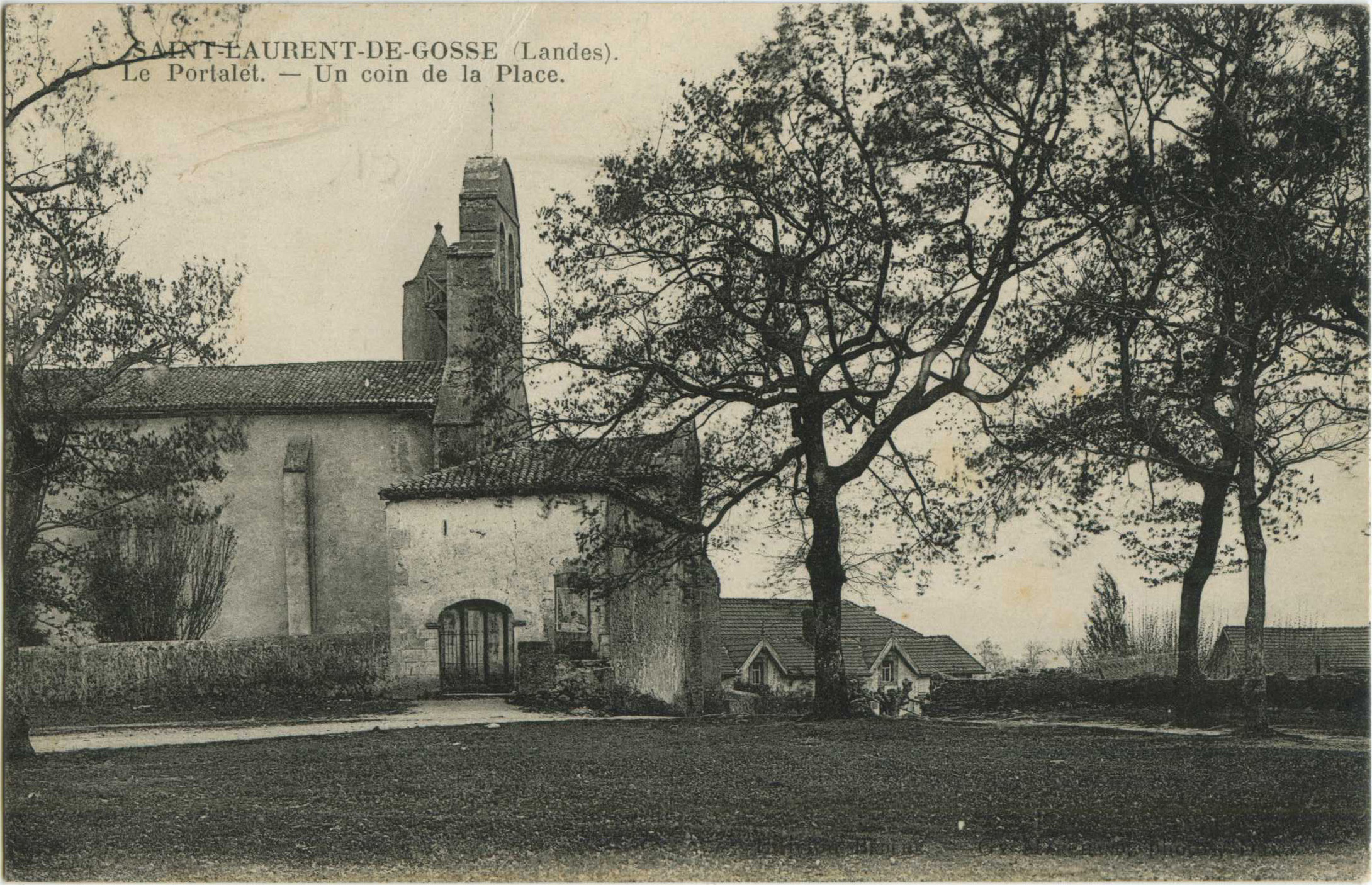 Saint-Laurent-de-Gosse - Le Portalet - Un coin de la Place