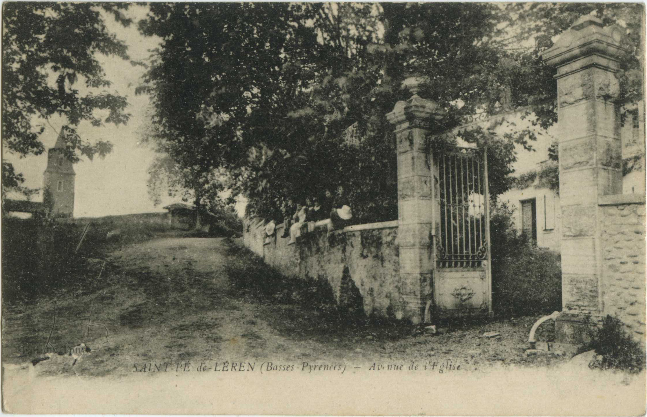 Saint-Pé-de-Léren - Avenue de l'Eglise